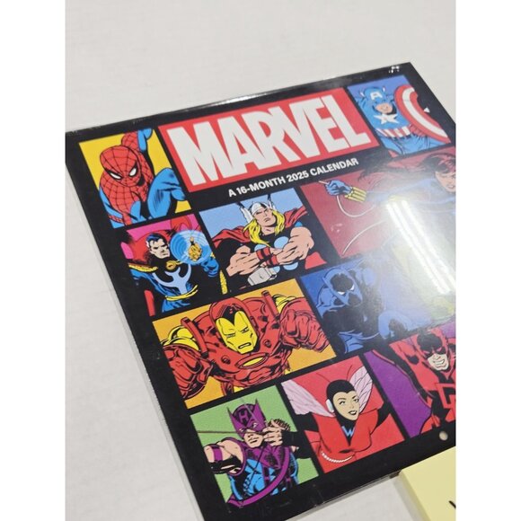 2025 Marvel Comics Wall Calendar - Picture 2 of 6